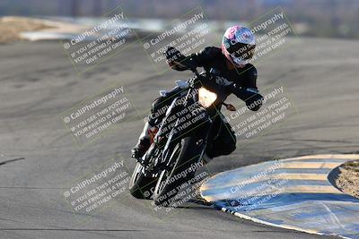 media/Jan-09-2022-SoCal Trackdays (Sun) [[2b1fec8404]]/Turns 9 and 8 (920am)/